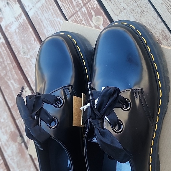 Dr. Martens  Holly Leather Platform Shoes Women's size 10 ,Men Size 9 - Picture 7 of 10